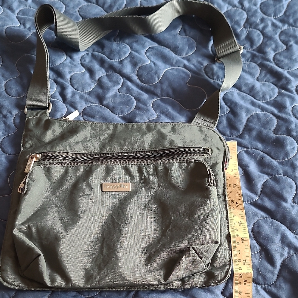 Baggallini Stylish Dark Gray Crossbody Bag